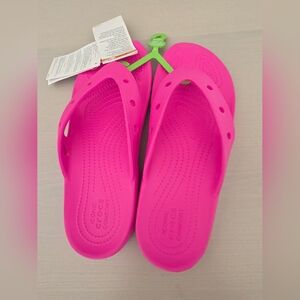 NWT Crocs Bright Pink Flip Flops